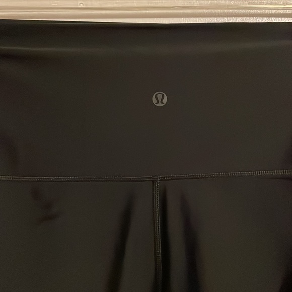 Lululemon Shine On Leggings - Picture 2 of 2